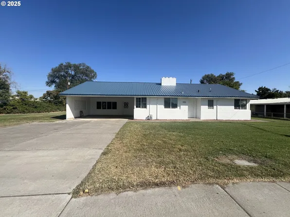 905 SW 11th St, Hermiston, OR 97838