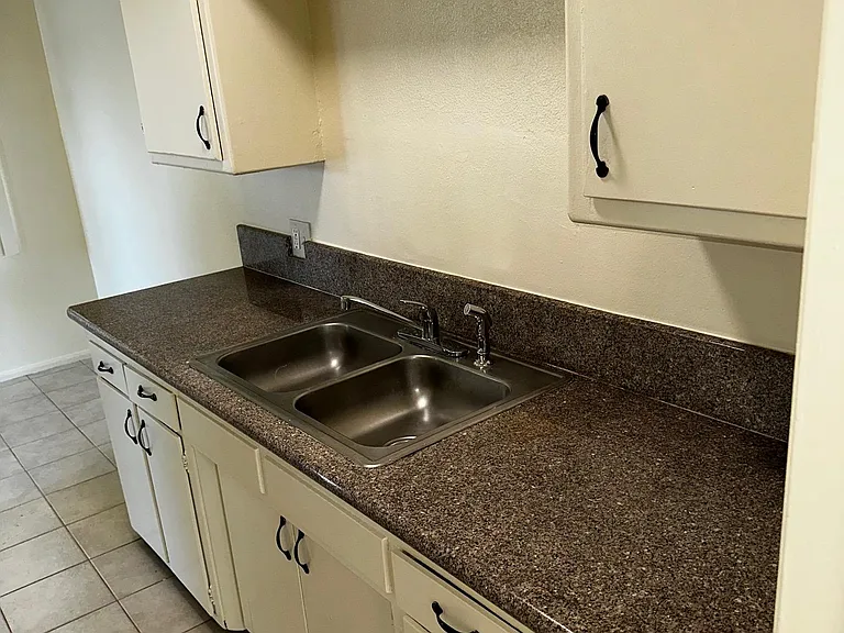 13554 Cantlay St #8 — Photo 13
