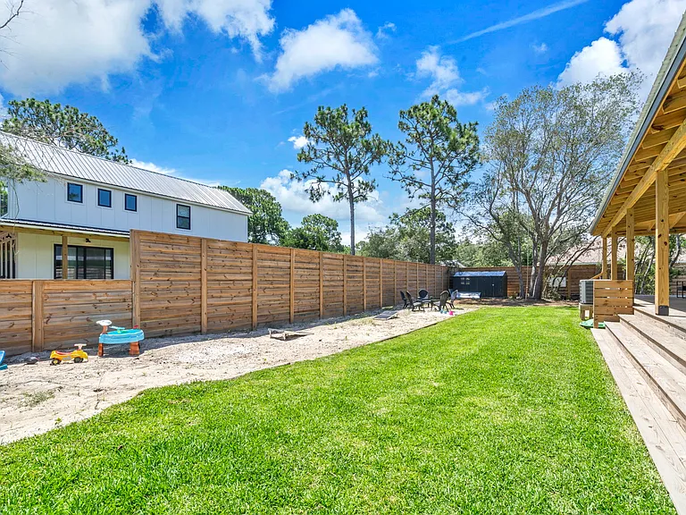 132 Foxmeyer Dr — Photo 42