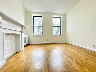 Rented by HOLTON REAL ESTATE INC.