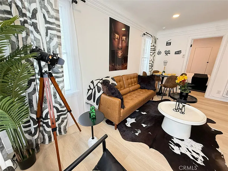 1123 1/2 N Vista St — Photo 16