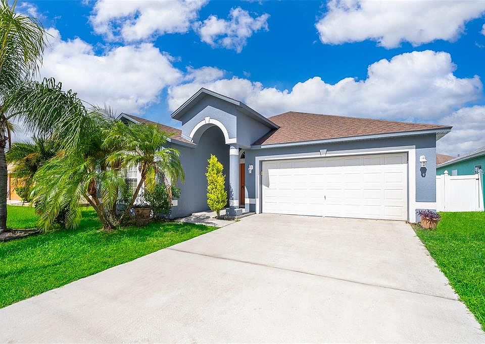 1st image of 143 Wheatfield Cir
