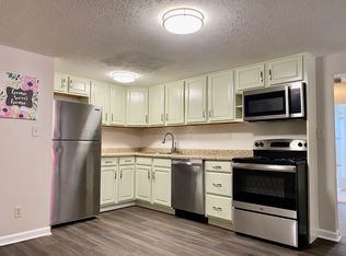 2600 Le Blanc Ct., Louisville, KY 40206