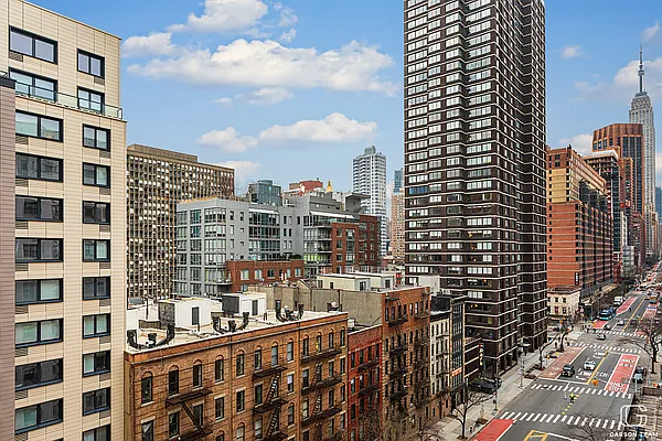 Sold by Compass | media 5