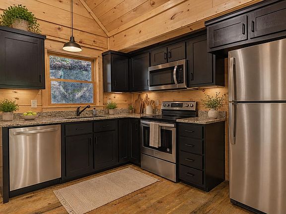 3rd image of 122 Laurel Creek Trl