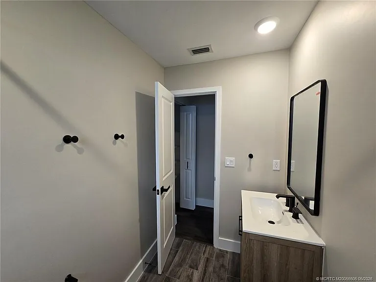 5968 SE Avalon Dr — Photo 17