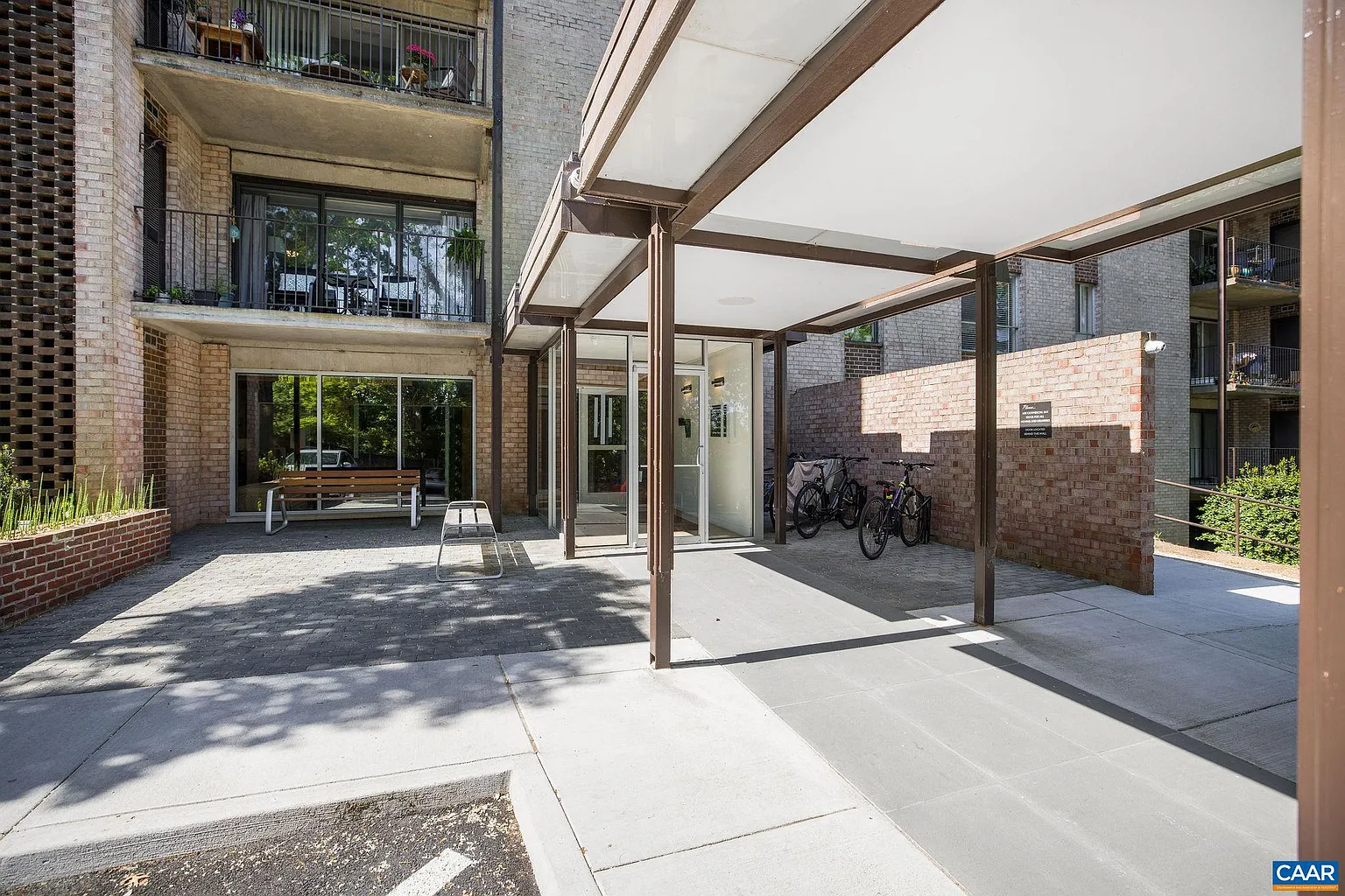 511 1st St N APT 208 photo 1