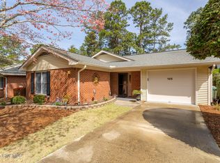 195 Pinehurst Trace Dr, Pinehurst, NC 28374