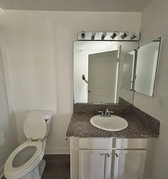 1412 S Sherbourne Dr #204 — Photo 8