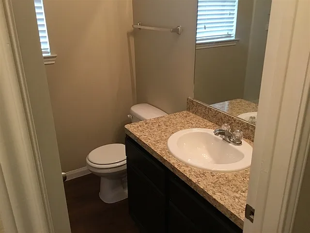 2519 Bammelwood Dr — Photo 12