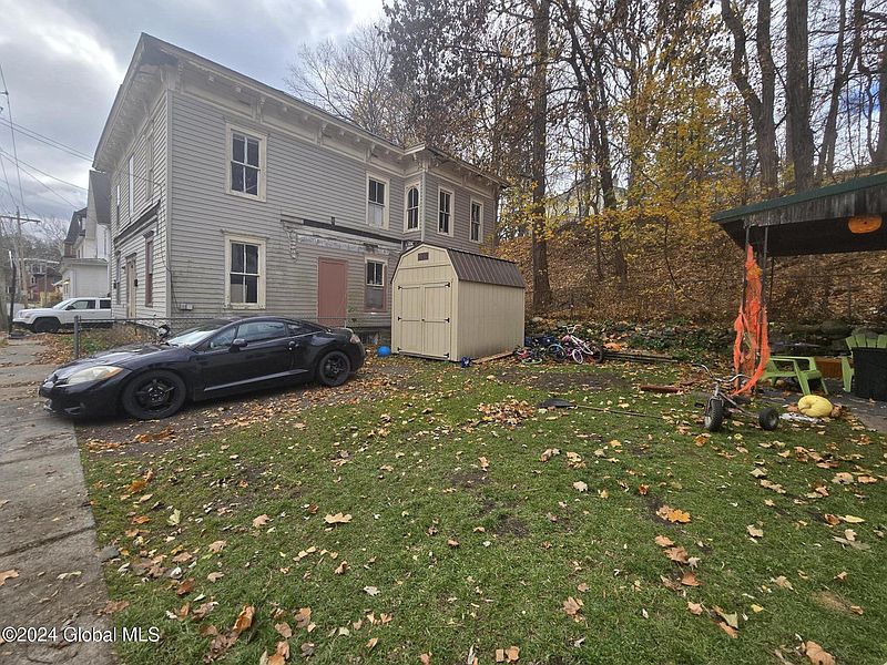 2nd image of 29 Washington Street