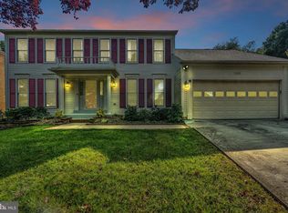 17217 Amity Dr, Derwood, MD 20855