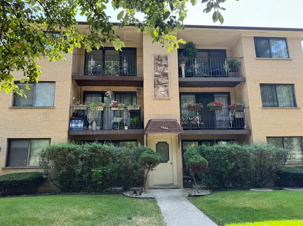 3853 N Narragansett Ave APT 301, Chicago, IL 60634
