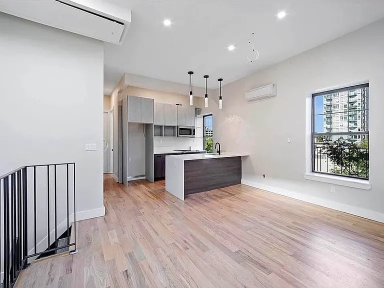 441 Myrtle Ave #2A — Photo 4
