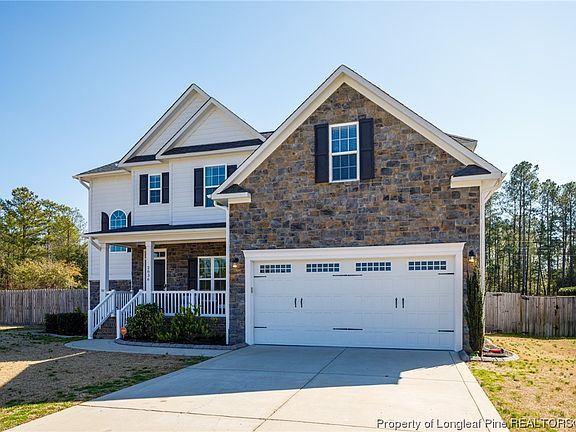 2nd image of 2836 Sand Trap Ln