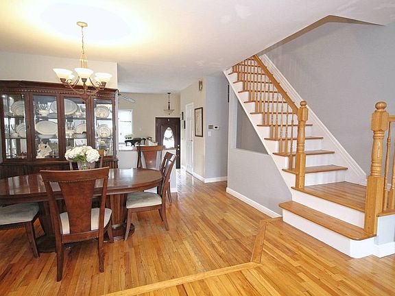 3rd image of 2418 E 74th St