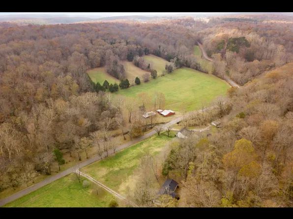 740 Potter Rd, Dickson, TN 37055
