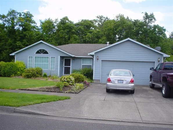 990 E Burnett St, Stayton, OR 97383