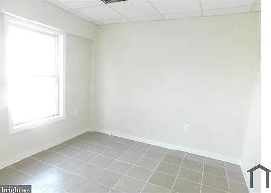 2 bed, $1,400 — Photo 2