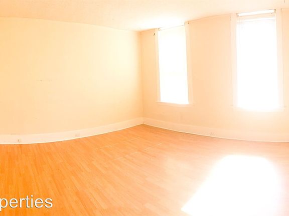 5th image of 3727 Wisconsin Ave APT A