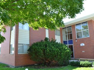 706 24th St UNIT 4, Ames, IA 50010
