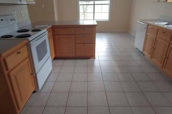 2nd image of 317 Herlil Cir