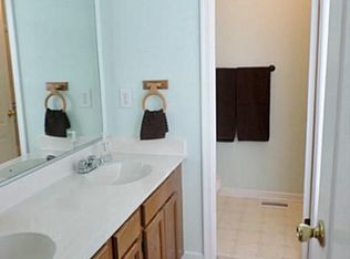 812 Needlerush Ct, Chesapeake, VA 23320