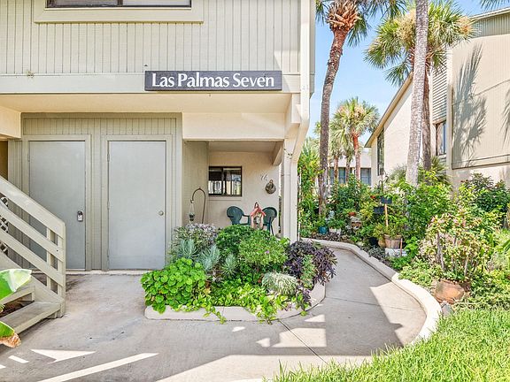 2nd image of 74 Village Las Palmas Cir