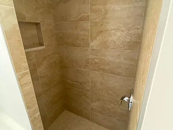 4th image of 5859 W 79th St APT 1