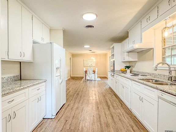 3rd image of 12156 Armstrong Dr