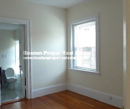 227 Newbury St. #2R Boston - Back Bay Unit Photo 4