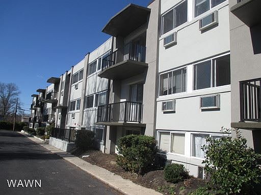 3rd image of 309 N White Horse Pike APT 307
