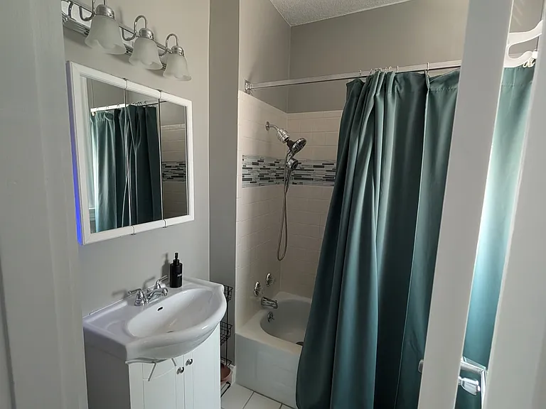 5122 Section Ave — Photo 6