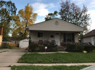 574 E Saratoga St, Ferndale, MI 48220