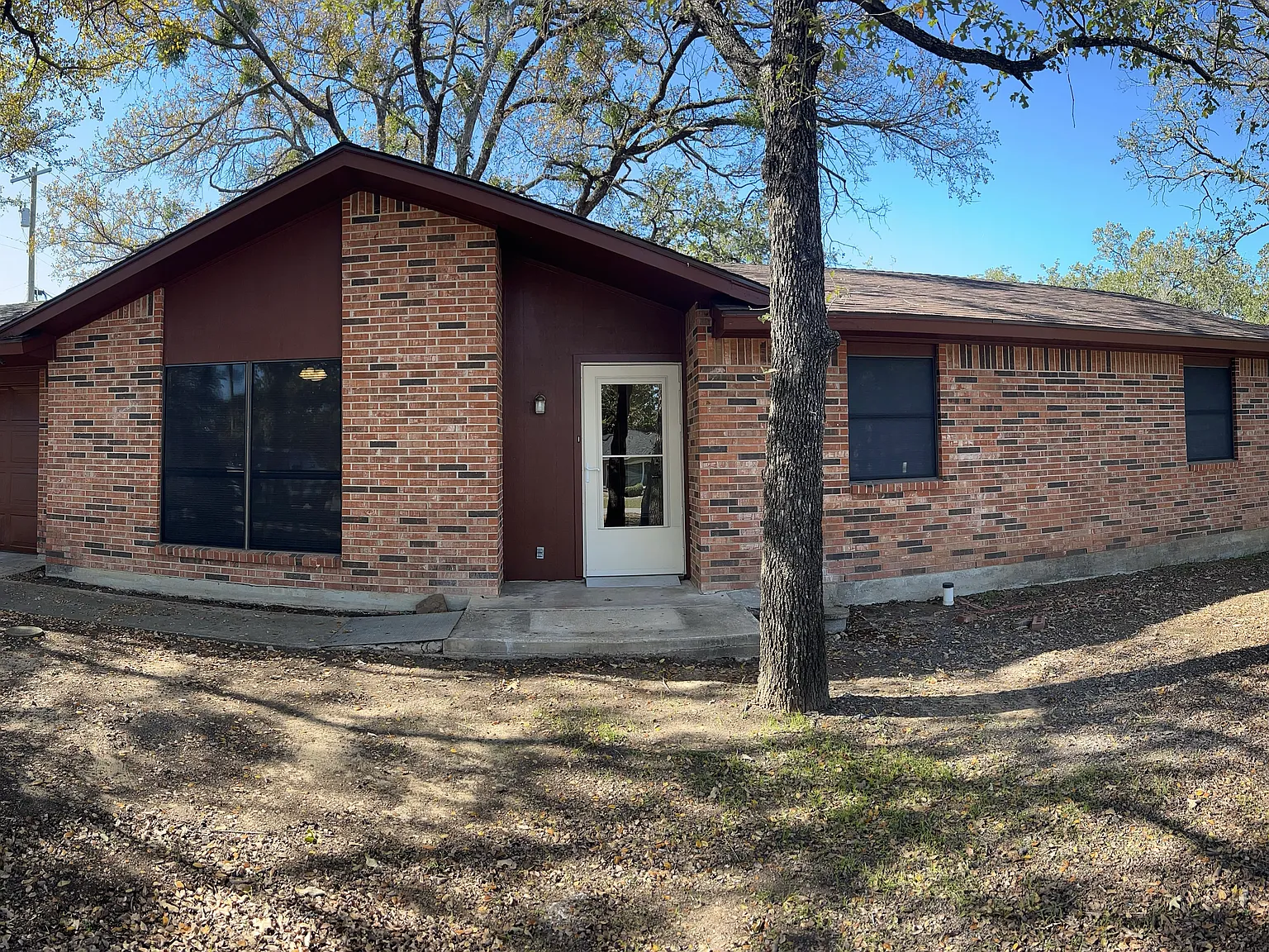 3 bed, 1215 sqft, $1,800 — Photo 1