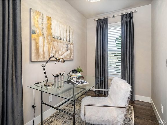 4th image of 12912 31st Ave W #10