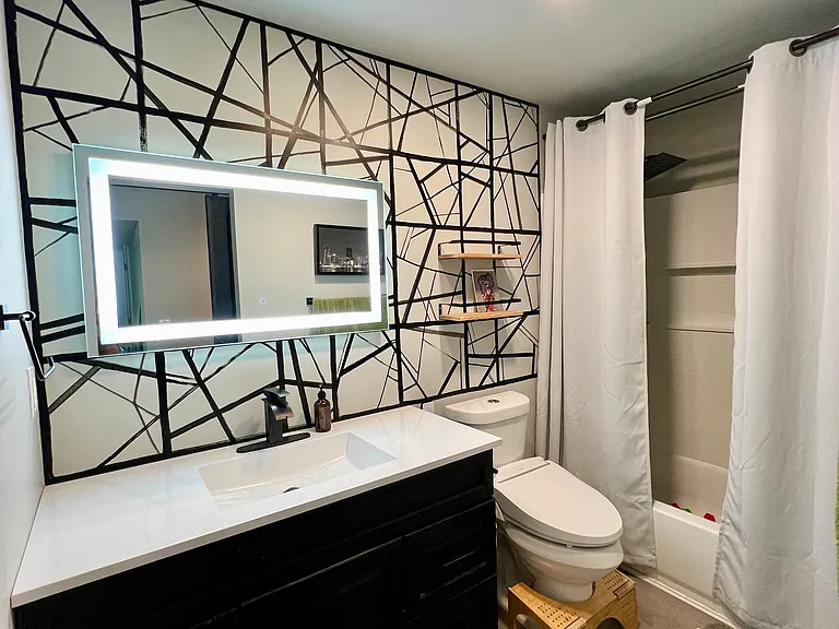 1355 Tiburon Dr — Photo 21