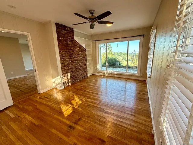 Brookside Dr — Photo 14