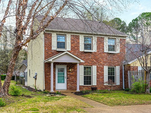 2nd image of 1331 Village Green Dr