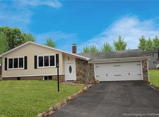 4-1 Sherwood Ln, Greenville, RI 02828