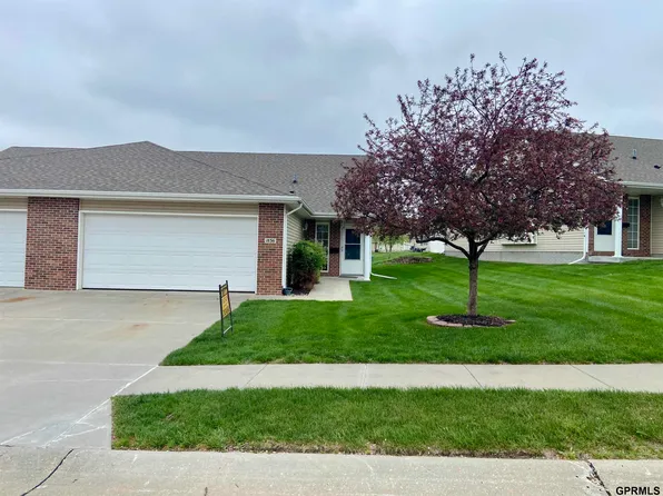 1836 N 176th Plz, Omaha, NE 68118