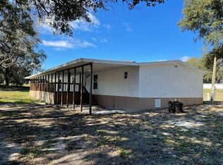 9621 Starline Dr, Dade City, FL 33525