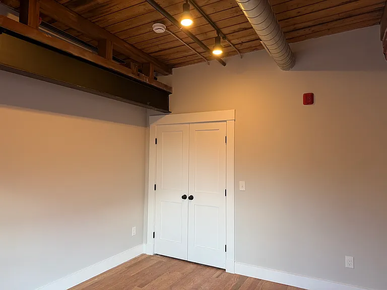 1665 Main Street — Photo 60