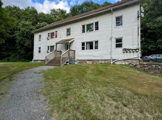 218 Pond Hill Rd #2, Moosup, CT 06354