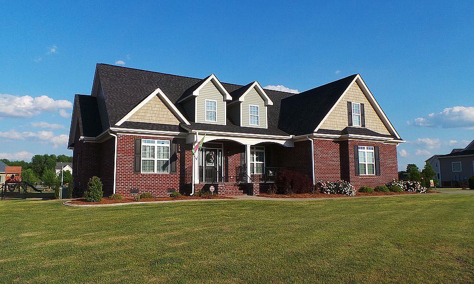 1st image of 402 Ashland Dr