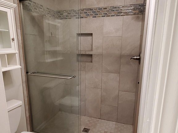 2nd image of 2808 E North St Unit 8