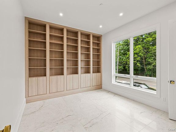 5th image of 50 Remsen Avenue #201