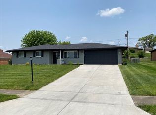 4329 Drowfield Dr, Dayton, OH 45426