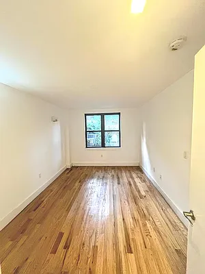 Rented by Friedman Mayer, LREB | media 14