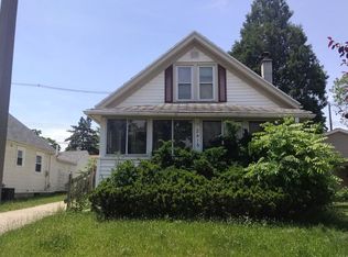 2416 Harding Ave, Lansing, MI 48910